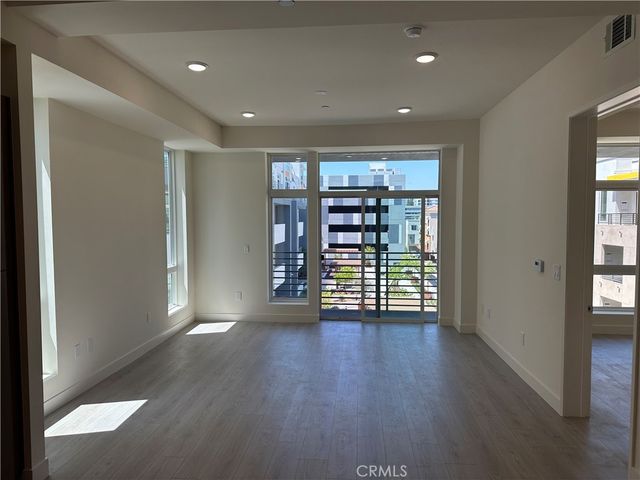 168 Monterey Street 422, Alhambra, CA 91801