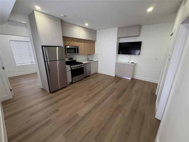 1619 Jefferson Ave 302, Miami Beach, FL 33139