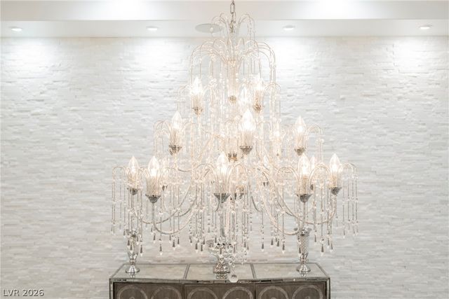 1721 South Tioga Way, Las Vegas, NV 89117