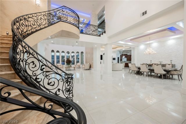 1721 South Tioga Way, Las Vegas, NV 89117