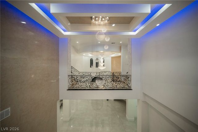 1721 South Tioga Way, Las Vegas, NV 89117