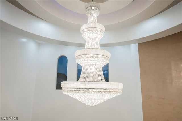 1721 South Tioga Way, Las Vegas, NV 89117