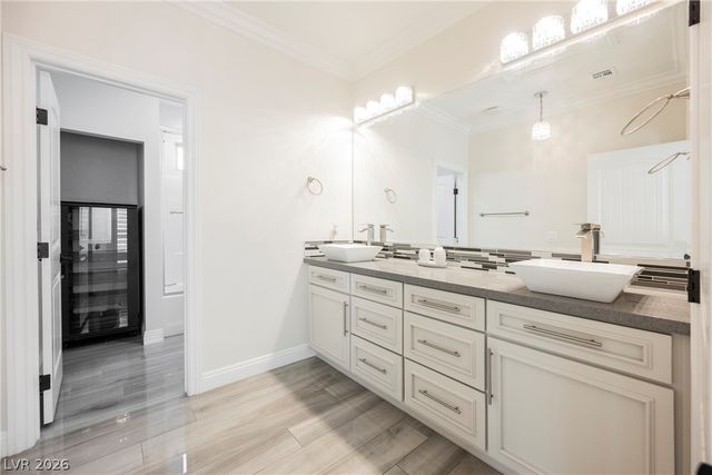 1721 South Tioga Way, Las Vegas, NV 89117