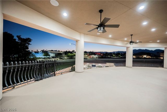 1721 South Tioga Way, Las Vegas, NV 89117