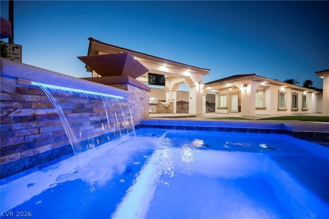 1721 South Tioga Way, Las Vegas, NV 89117