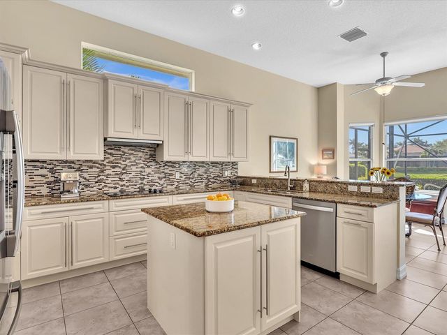 1286 RIVER REACH Drive, Vero Beach, FL 32967