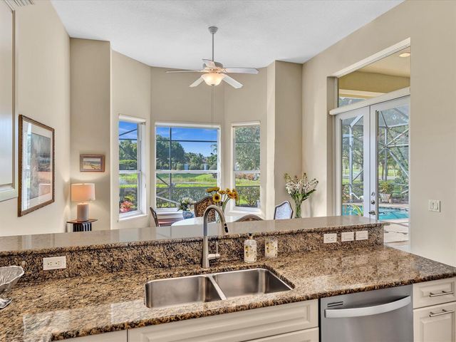 1286 RIVER REACH Drive, Vero Beach, FL 32967