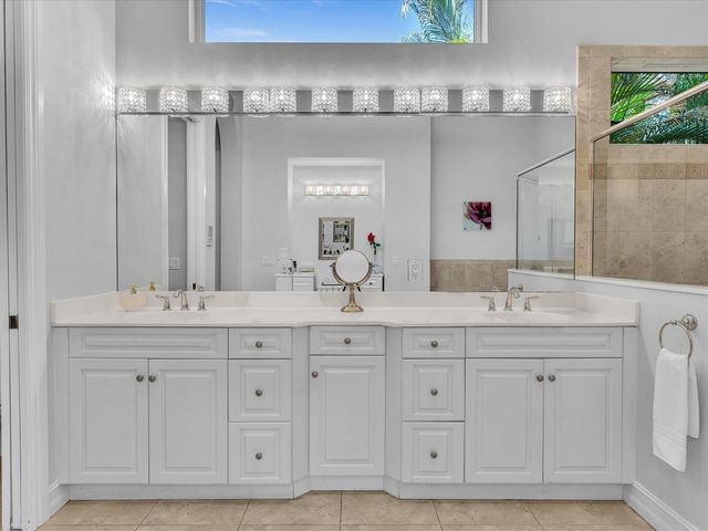 1286 RIVER REACH Drive, Vero Beach, FL 32967