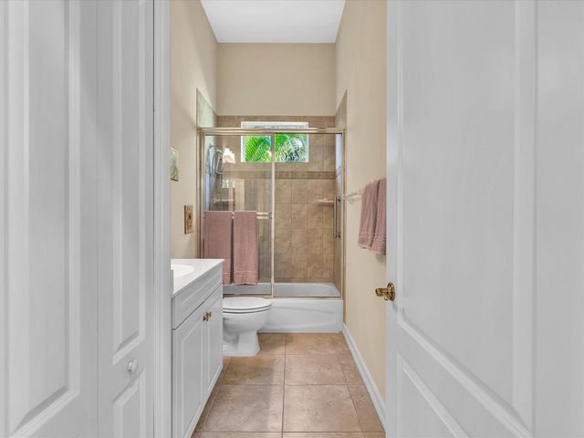 1286 RIVER REACH Drive, Vero Beach, FL 32967