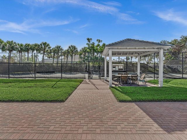 1286 RIVER REACH Drive, Vero Beach, FL 32967