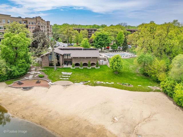 120 Lakeview Drive 417, Bloomingdale, IL 60108