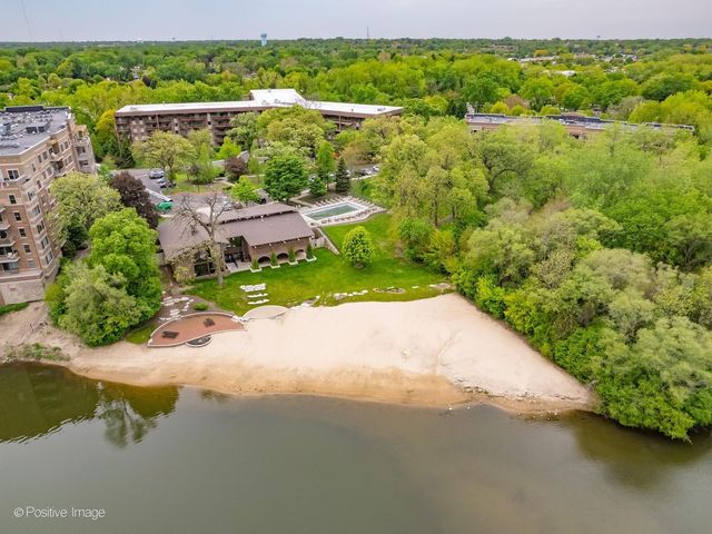 120 Lakeview Drive 417, Bloomingdale, IL 60108