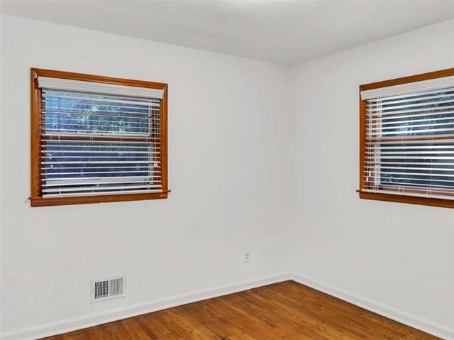 2560 Wood Valley Drive, East Point, GA 30344