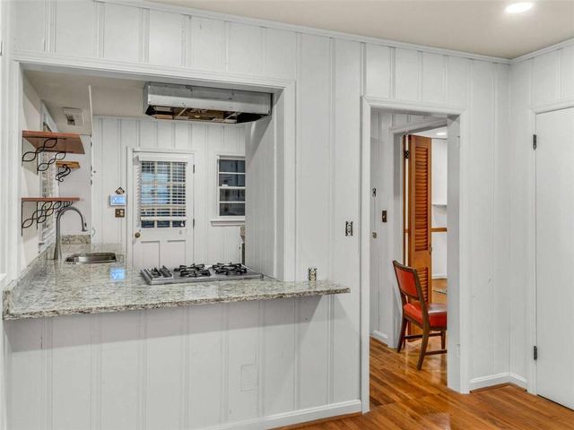 2560 Wood Valley Drive, East Point, GA 30344