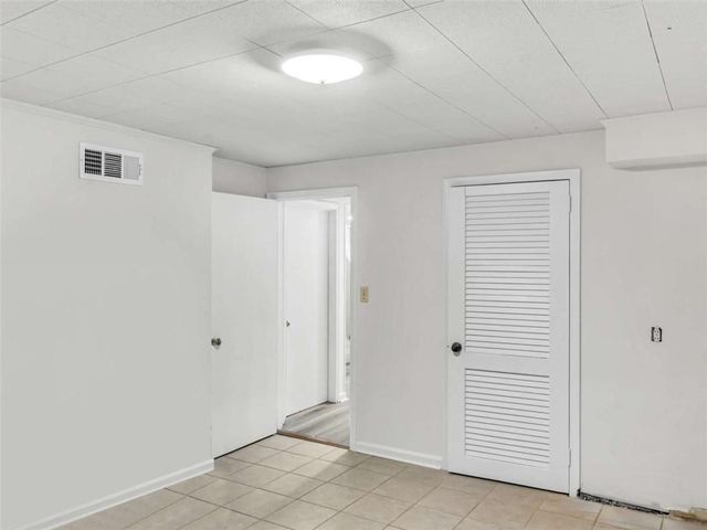2560 Wood Valley Drive, East Point, GA 30344