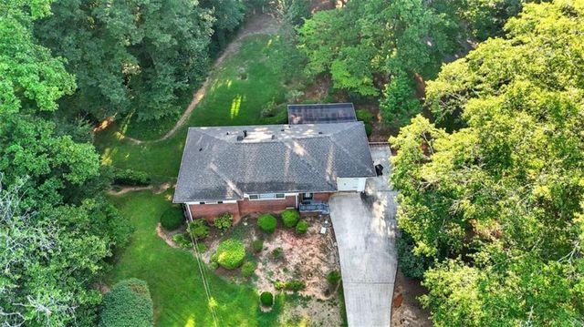 2560 Wood Valley Drive, East Point, GA 30344