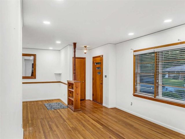 2560 Wood Valley Drive, East Point, GA 30344