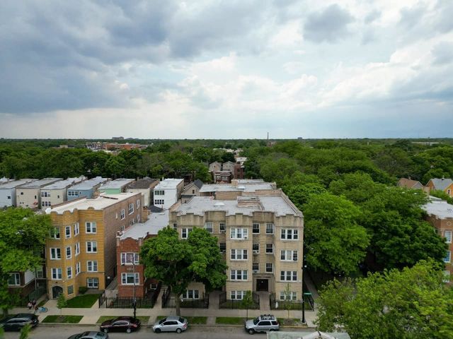 3349 W Sunnyside Avenue 3, Chicago, IL 60625