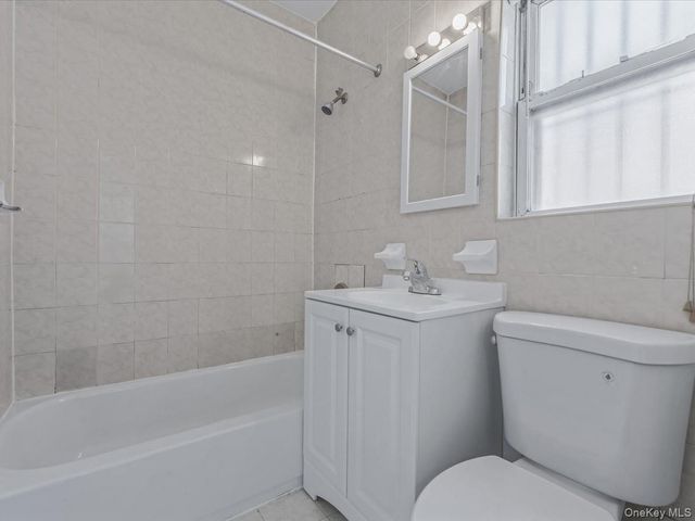 33-05 143rd Street 1405, Flushing, NY 11354