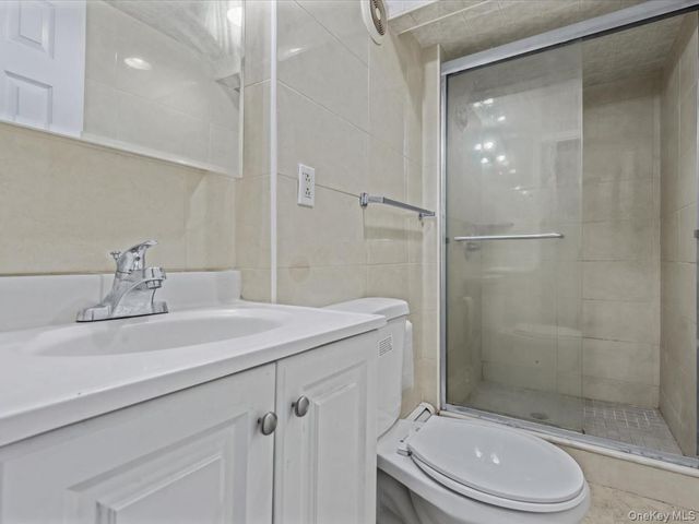 33-05 143rd Street 1405, Flushing, NY 11354