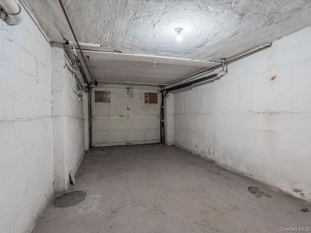 33-05 143rd Street 1405, Flushing, NY 11354