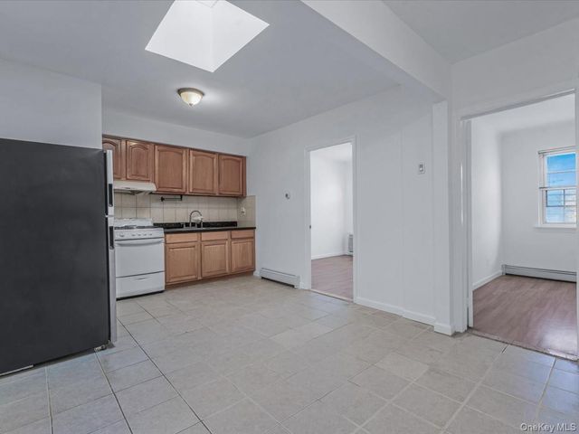 33-05 143rd Street 1405, Flushing, NY 11354
