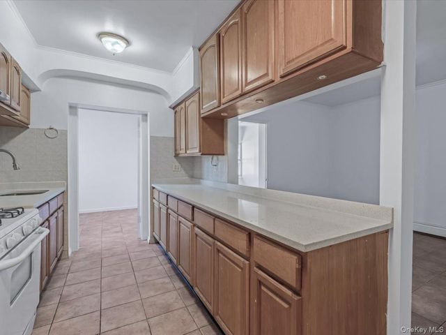 33-05 143rd Street 1405, Flushing, NY 11354