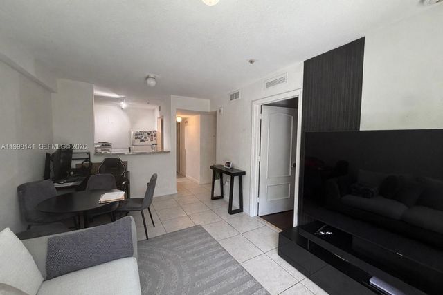 2536 NW 24th St 3F, Miami, FL 33142