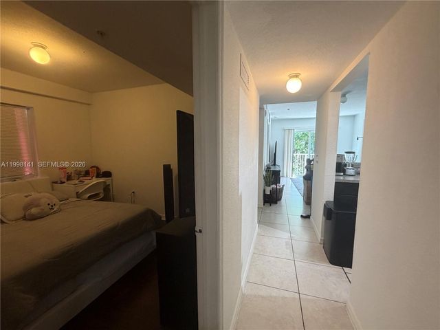 2536 NW 24th St 3F, Miami, FL 33142