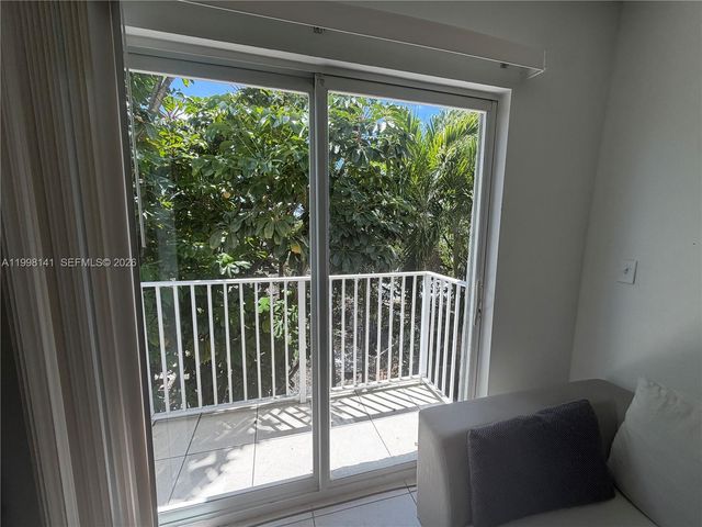 2536 NW 24th St 3F, Miami, FL 33142