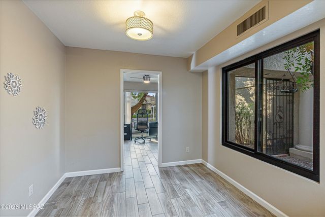 7232 E Ashling Lane, Tucson, AZ 85715