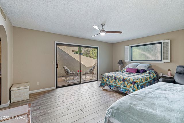 7232 E Ashling Lane, Tucson, AZ 85715