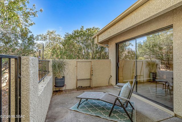 7232 E Ashling Lane, Tucson, AZ 85715