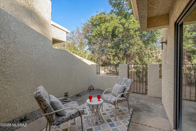 7232 E Ashling Lane, Tucson, AZ 85715