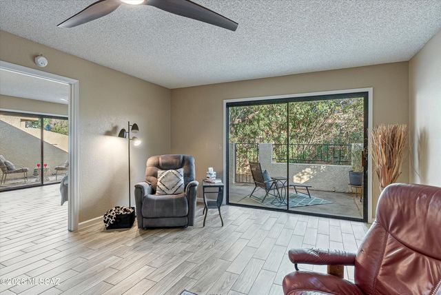 7232 E Ashling Lane, Tucson, AZ 85715