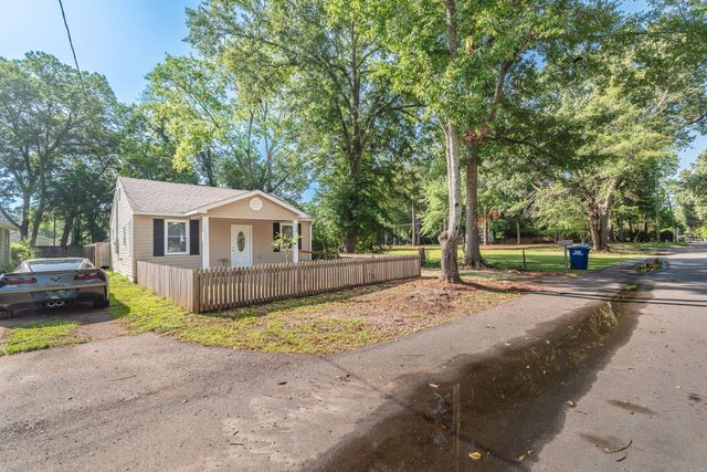 248 Beaufort Street SE, Aiken, SC 29801