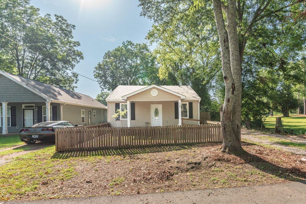 248 Beaufort Street SE, Aiken, SC 29801