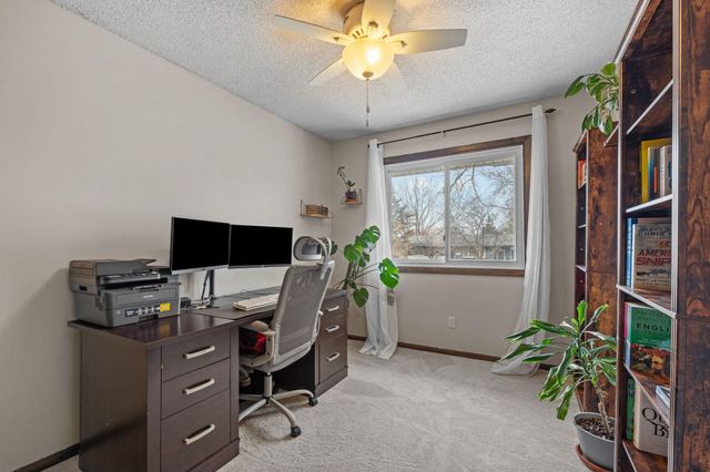 239 Highwood Drive, Chaska, MN 55318