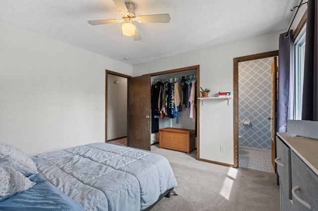 239 Highwood Drive, Chaska, MN 55318