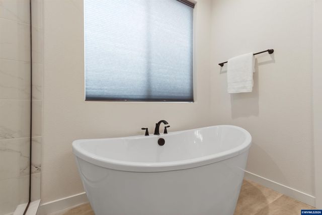 5450 NW Stardown Dr, Corvallis, OR 97330