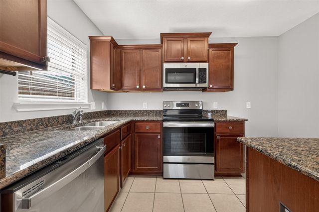38206 S Lost Creek Boulevard, Magnolia, TX 77355