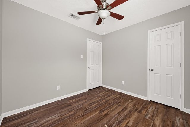 38206 S Lost Creek Boulevard, Magnolia, TX 77355