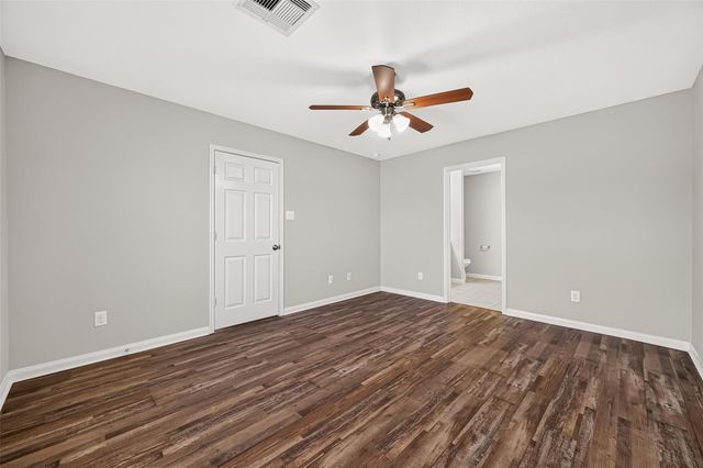 38206 S Lost Creek Boulevard, Magnolia, TX 77355