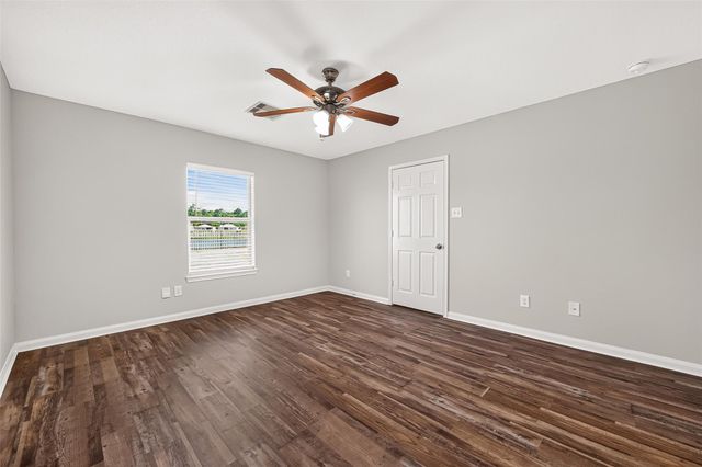 38206 S Lost Creek Boulevard, Magnolia, TX 77355