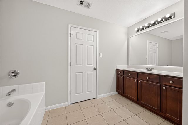 38206 S Lost Creek Boulevard, Magnolia, TX 77355
