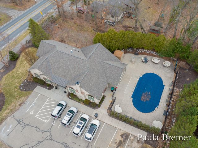 856 Bridge Crest Drive SE, Ada, MI 49301