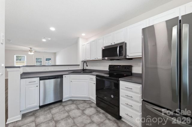 3028 Mayer House Court, Charlotte, NC 28214