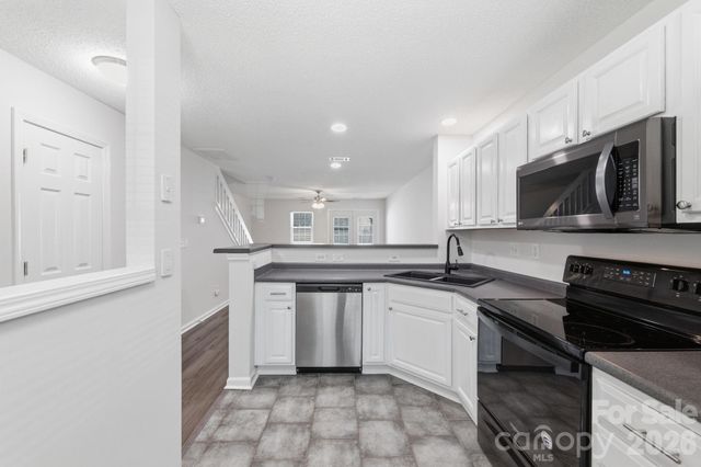 3028 Mayer House Court, Charlotte, NC 28214