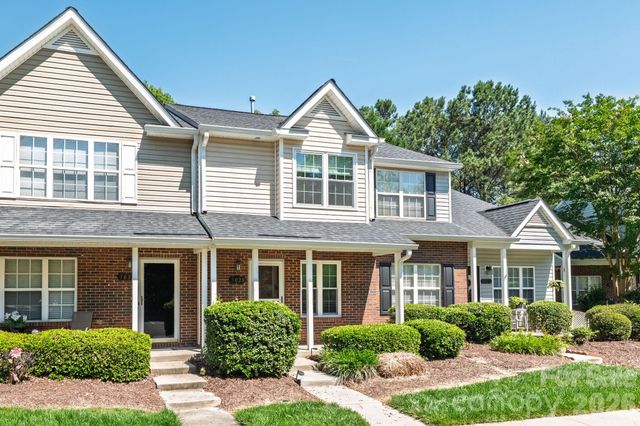 3028 Mayer House Court, Charlotte, NC 28214