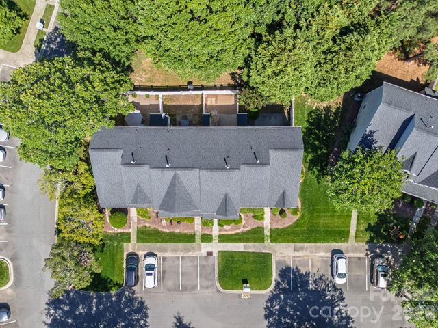 3028 Mayer House Court, Charlotte, NC 28214